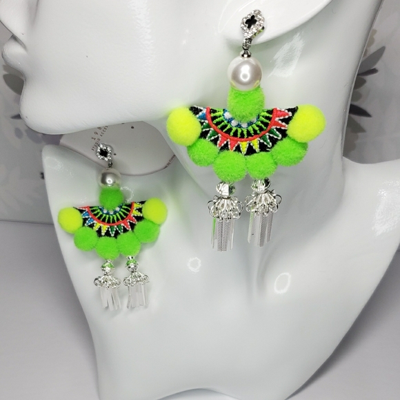 Hmong Hill Tribe Handmade Earrings - Picture 1 of 1